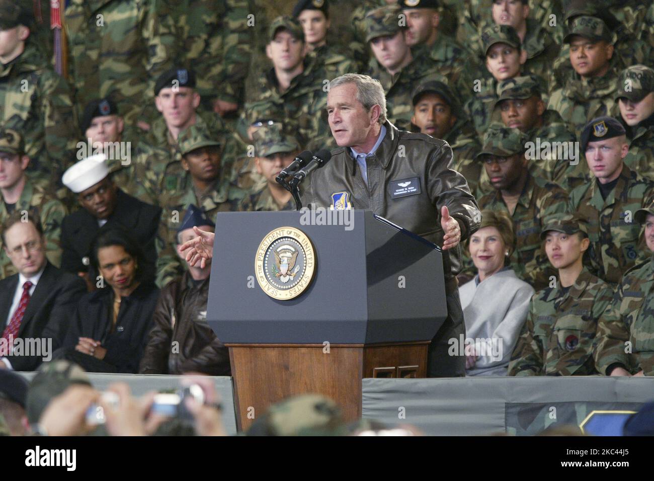 U.S. President W Bush visit after speech addresses at U.S. Air