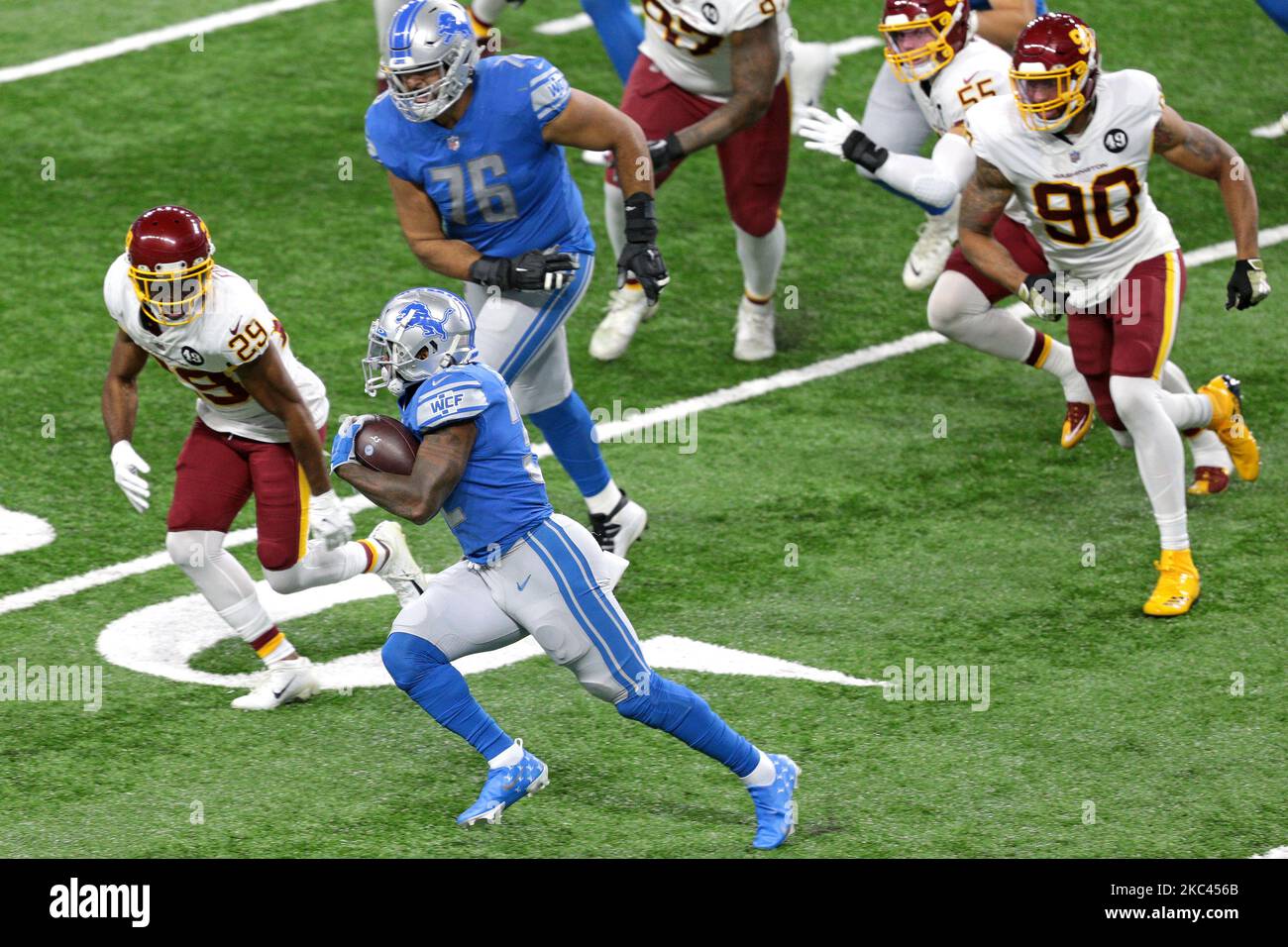 Detroit Lions running back D'Andre Swift (32) practices before an NFL  football game against the New York Giants, Sunday, Nov. 20, 2022, in East  Rutherford, N.J. (AP Photo/Seth Wenig Stock Photo - Alamy