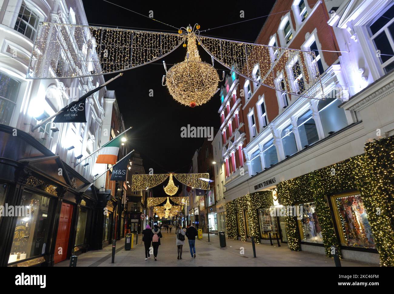 Christmas lights and decorations on Grafton Street, in Dublin\'s ...