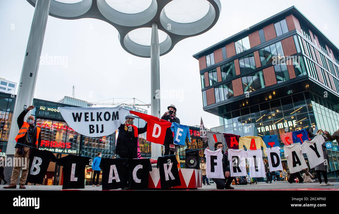 Climate activists are giving speeches in front of the biggest shopping mall in The Netherlands during the 'Circus protest' against Black Friday, in Utrecht, on November 27th, 2020. (Photo by Romy Arroyo Fernandez/NurPhoto) Stock Photo