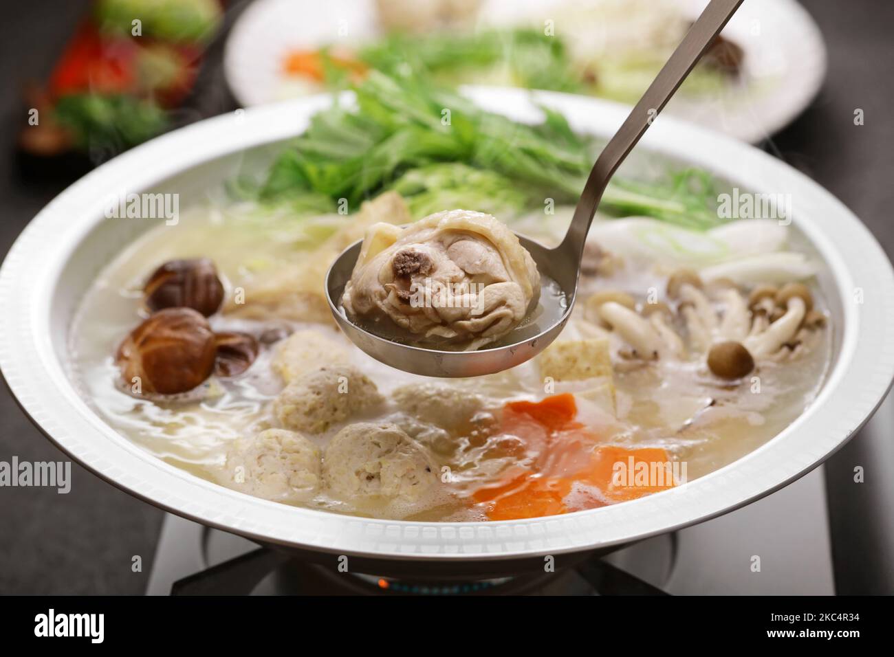 Mizutaki, Japanese Hakata style chicken hot pot Stock Photo Alamy