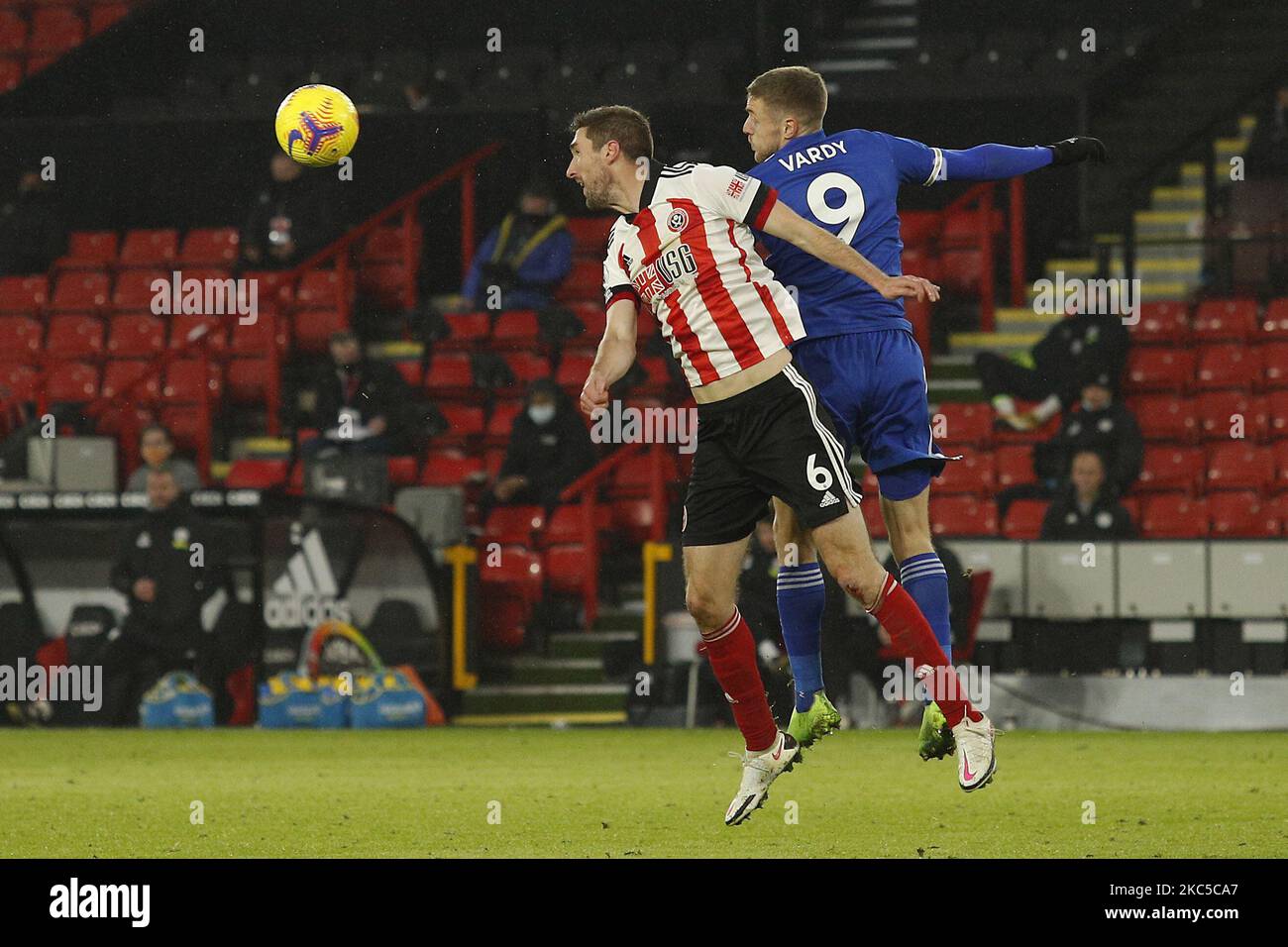 Leicester Citys Jamie Vardy battles with Sheffields Chris Basham during the Premier League match between Sheffield United and Leicester City at Bramall Lane, Sheffield on Saturday 5th December 2020. (Photo by Chris Donnelly/MI News/NurPhoto) Stock Photo