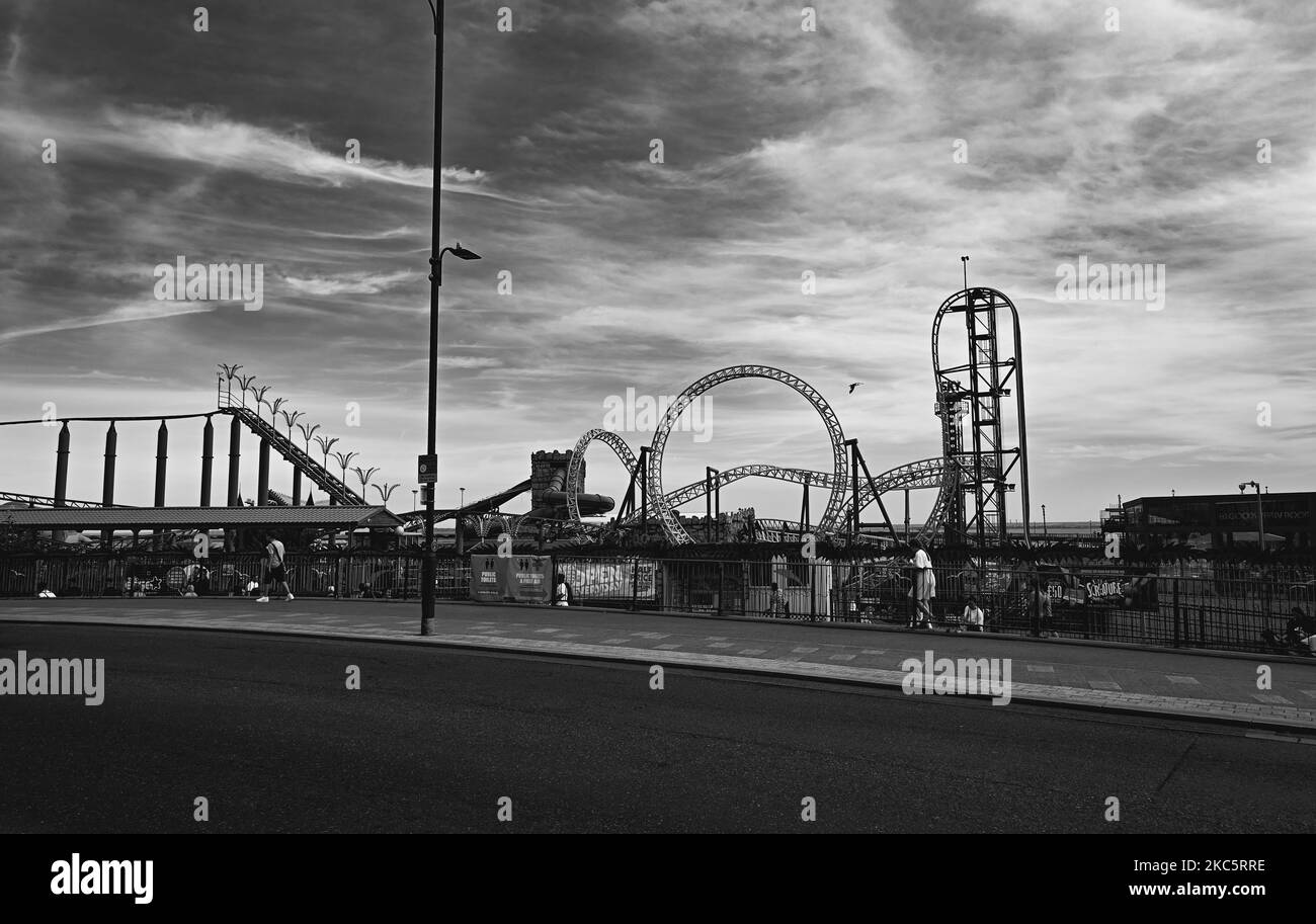 Theme park background Black and White Stock Photos & Images - Alamy