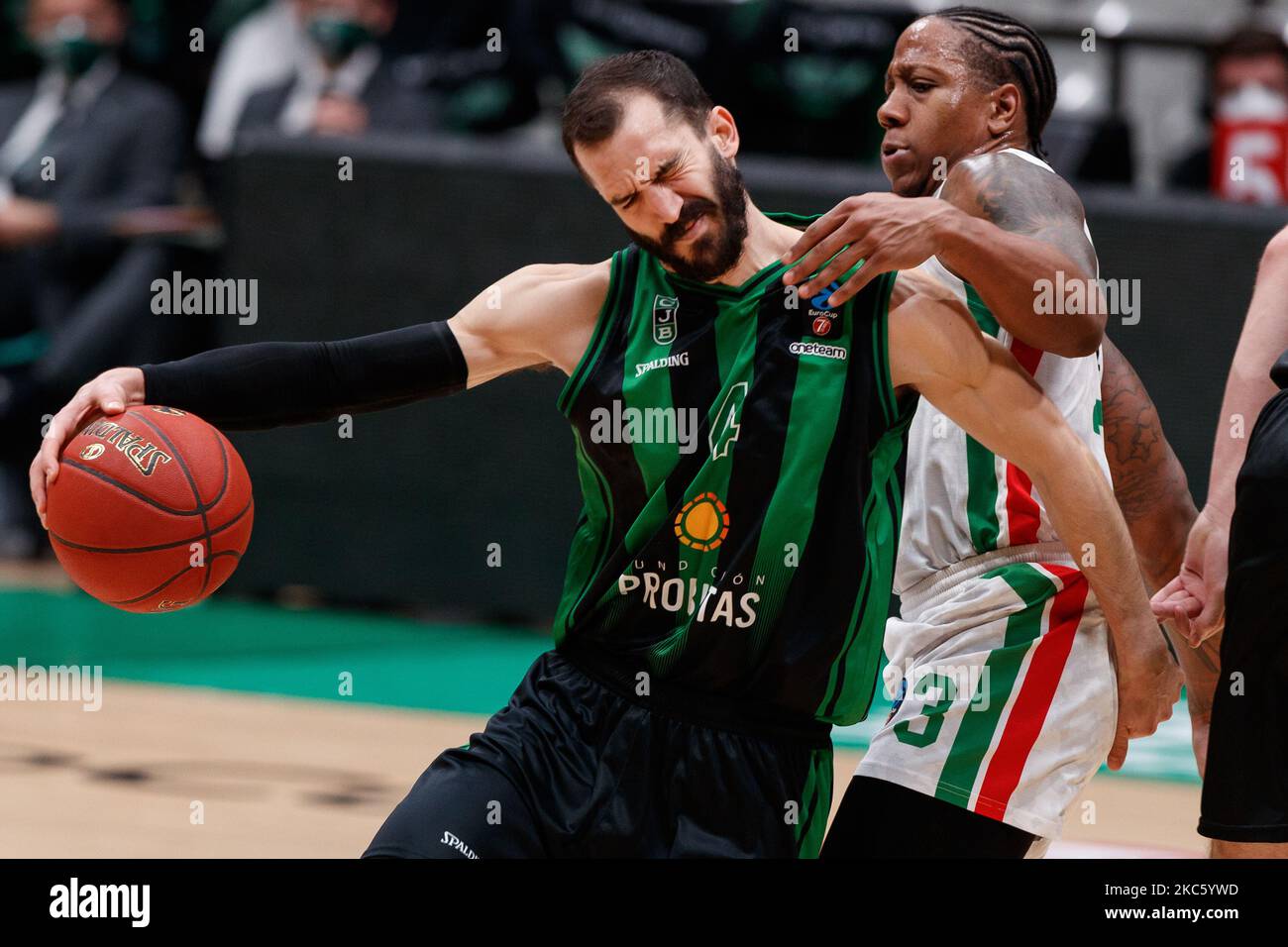 Pau Ribas of Club Joventut Badalona in action with Isaiah Canaan