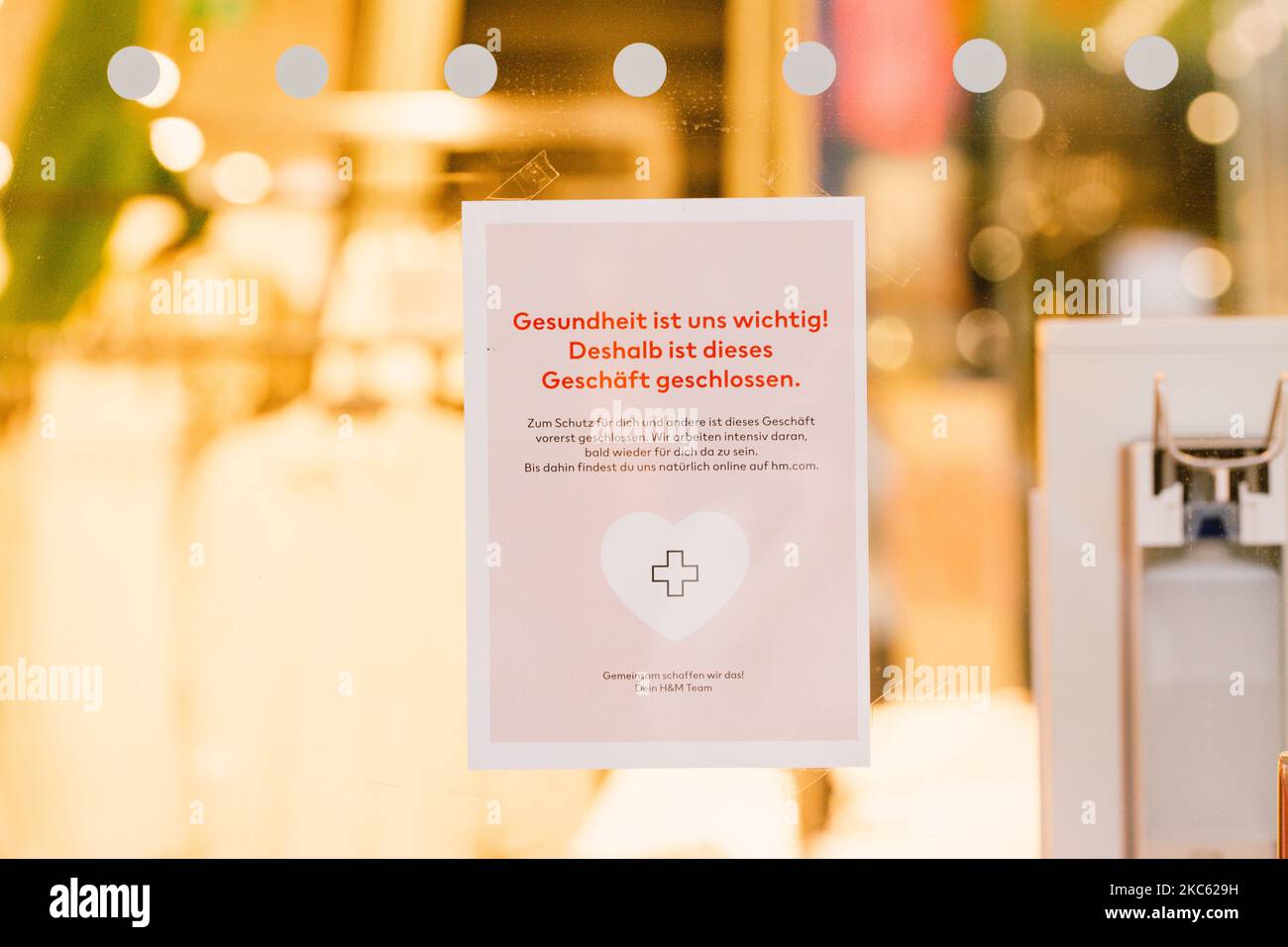 closing sign is seen as retailer stores closing down on the popular