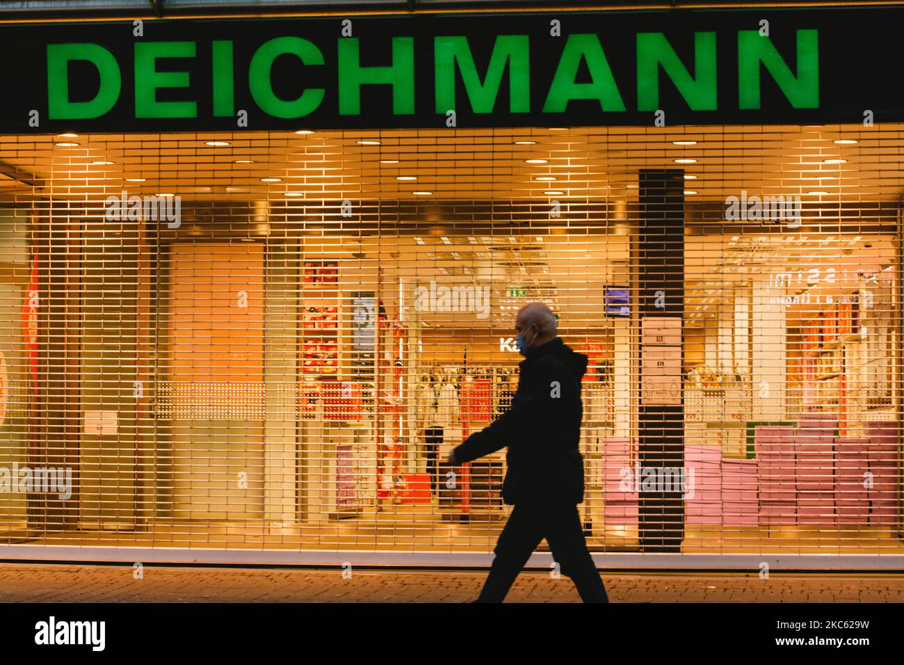 Deichmann hi-res stock photography and images - Page 3 - Alamy