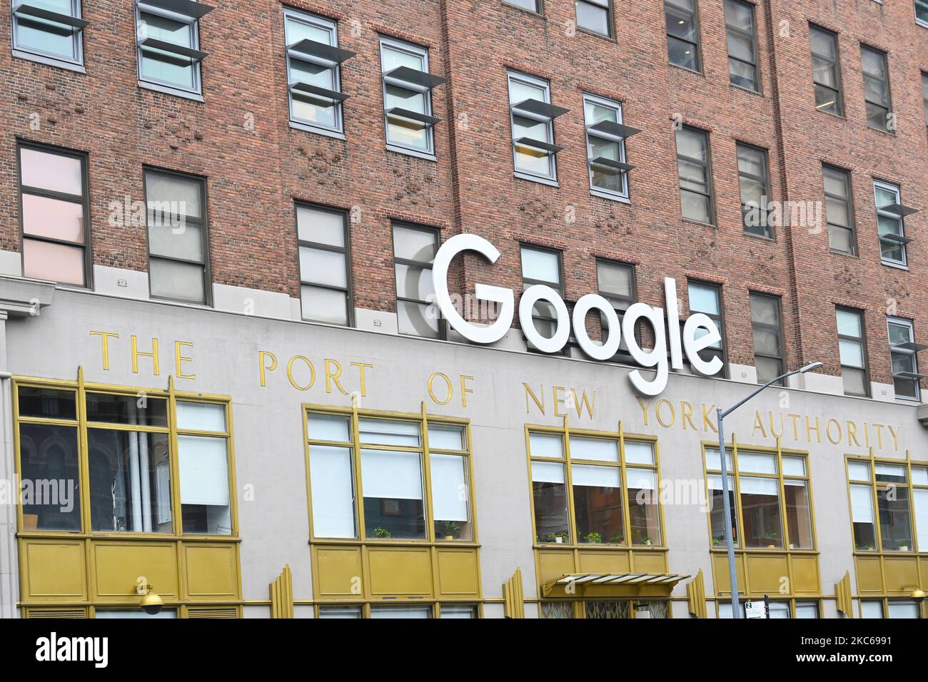 NEW YORK .21 OCT 2022 Google sign on the Port of New York Authority