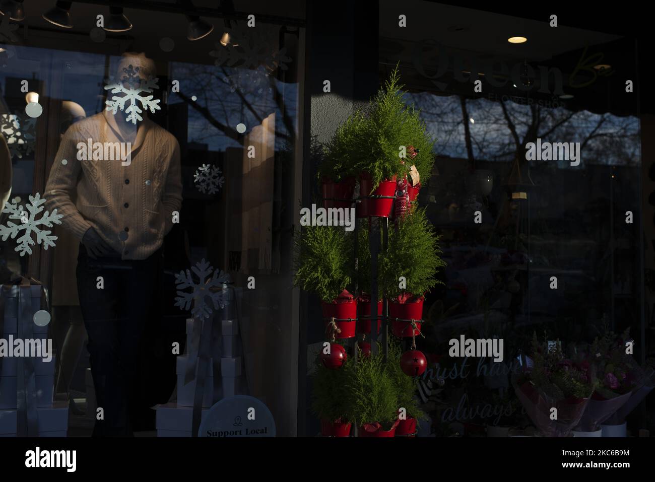 Stores getting ready for Christmas during pandemics in Canada. Corona cases have risen in Canada and there is less people out for shopping. December 5, 2020, Vancouver, Canada (Photo by Marjan Yazdi/NurPhoto) Stock Photo