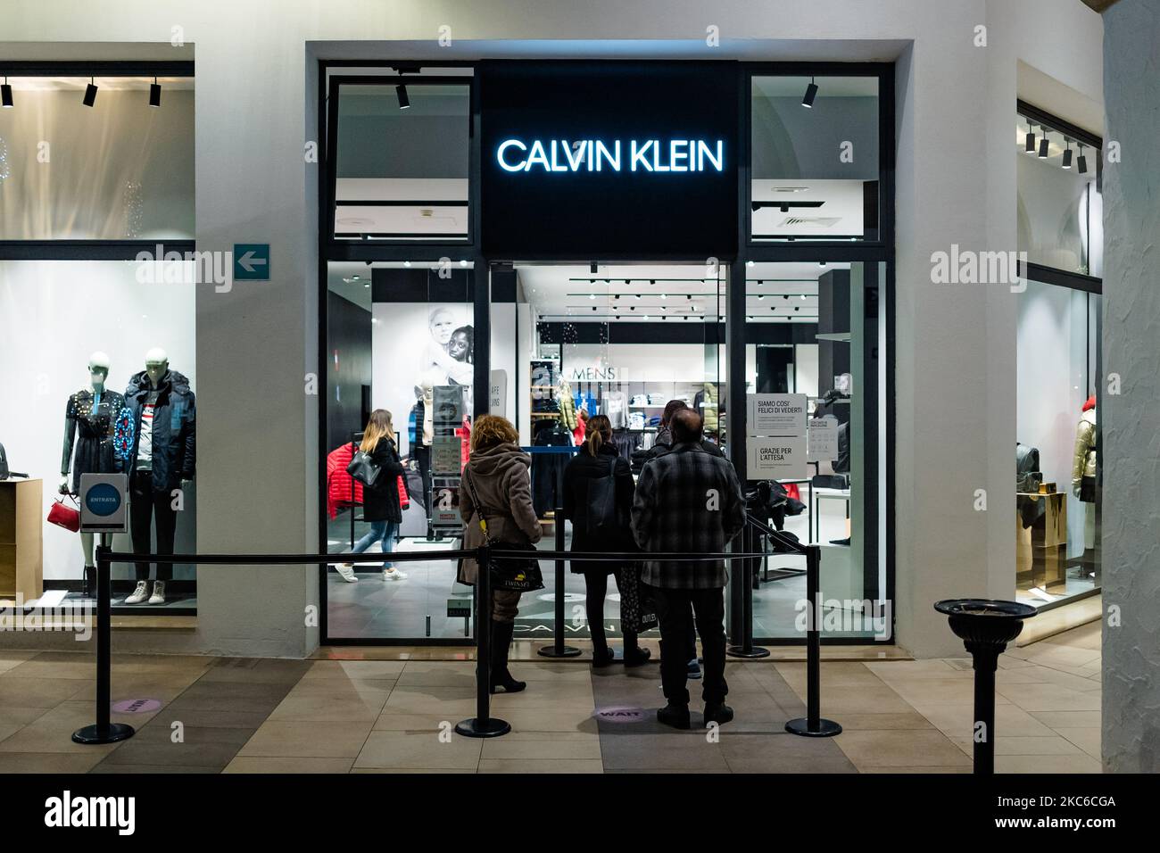 Molfetta Shops Molfetta shopping center hi-res stock photography and images - Alamy