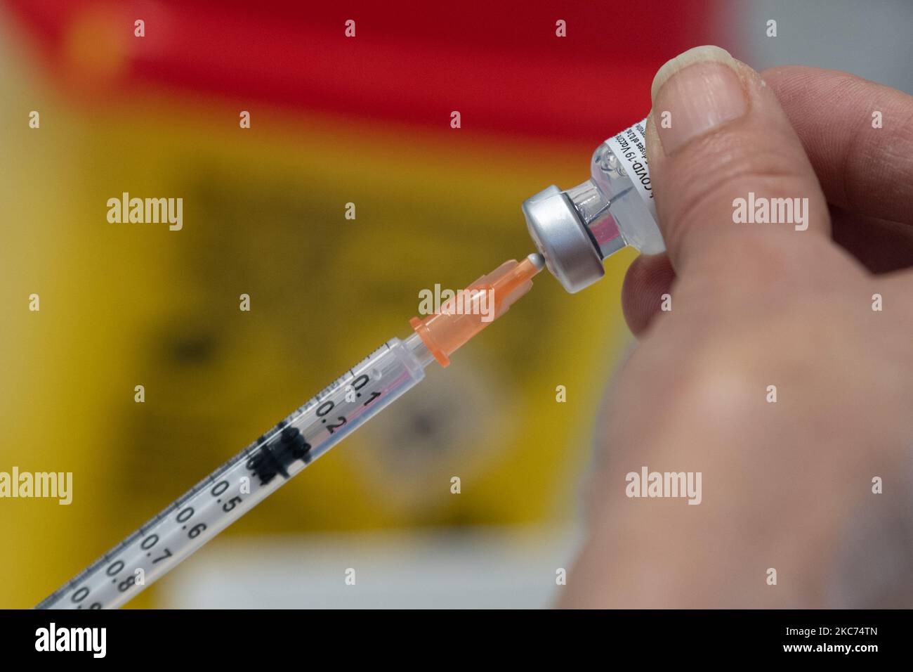 The First Injection Shot University hospital center of nantes hi-res stock photography and ...