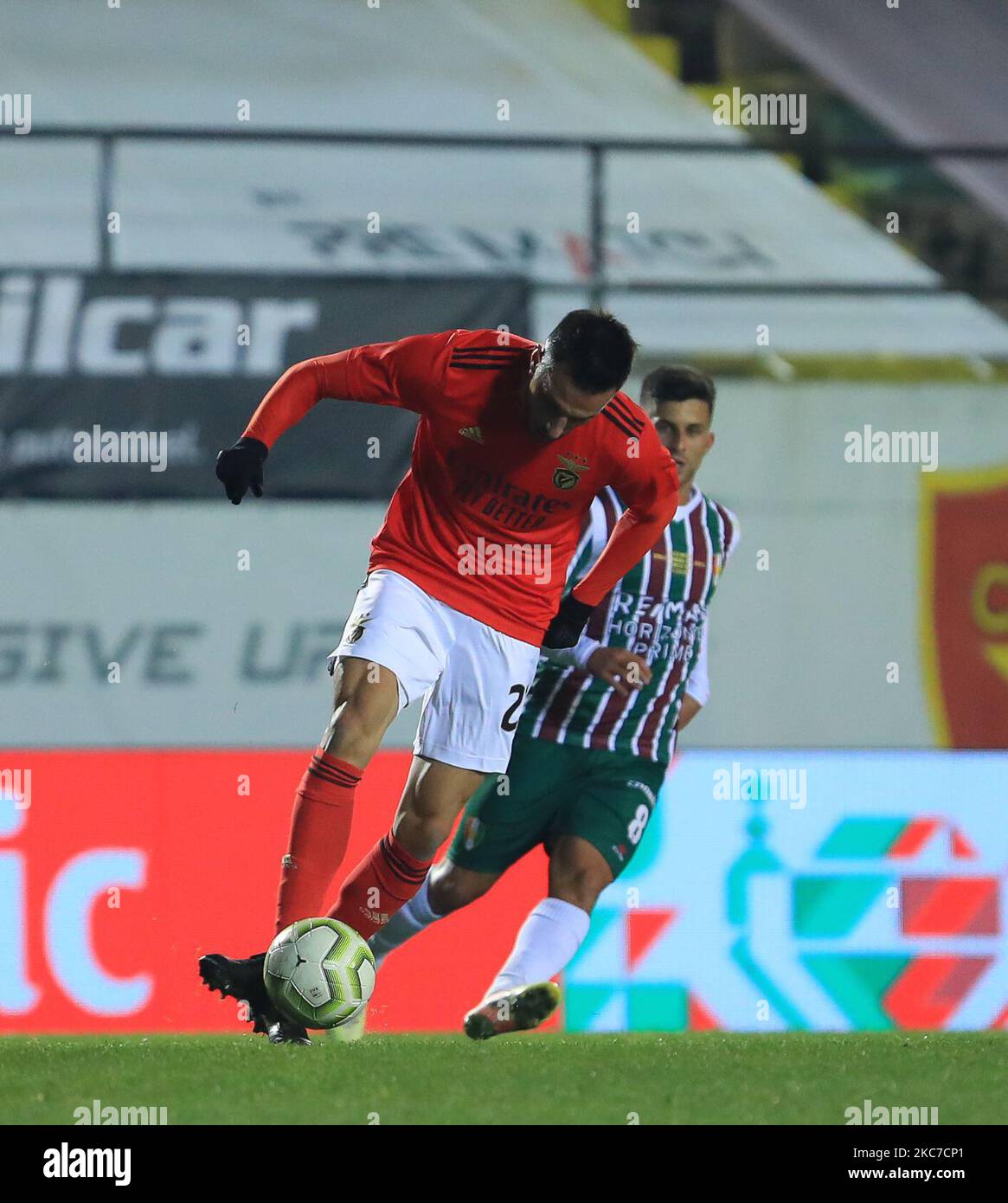 Andreas Samaris of SL Benfica in action during the Portuguese Cup match between Club Football Estrela da Amadora and SL Benfica at Estadio Jose Gomes on January 12, 2021 in Amadora, Portugal. (Photo by Paulo Nascimento/NurPhoto) Stock Photo