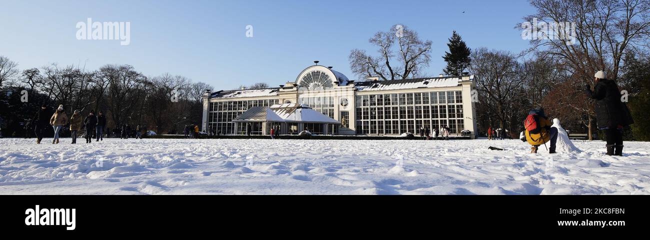 The Belvedere restaurant is seen in the Royal Baths Park in Warsaw, Poland on January 31, 2021. Recently online newspaper EUobserver revealed that in 2015 the EU border security agency Frontex spend 94 thousand Euros on an annual dinner party at the Belvedere restaurant. The agency's budget has increased by almost a hundredfold since in 2005 when it's funds totalled 6 million Euros compared to the current 500 million Euros. (Photo by Jaap Arriens/NurPhoto) Stock Photo