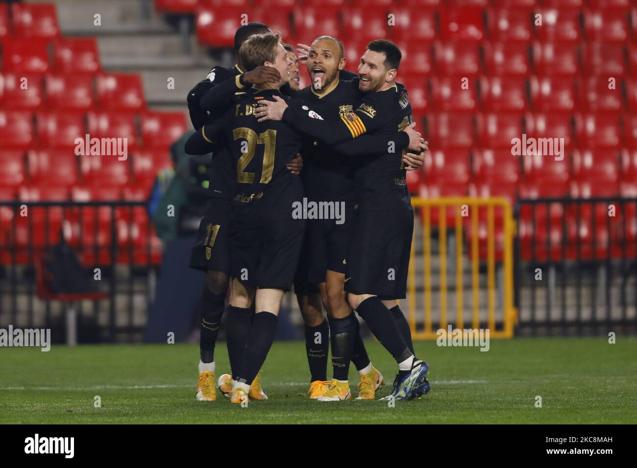 Frenkie de Jong, of FC Barcelona , scores a goal during the extra time at the Copa del Rey Quarter-Final match between Granada CF and FC Barcelona at Nuevo Los Carmenes Stadium on February 03, 2021 in Granada, Spain. Football stadiums in Spain remain closed to fans due to the Coronavirus Pandemic. (Photo by Álex Cámara/NurPhoto) Stock Photo