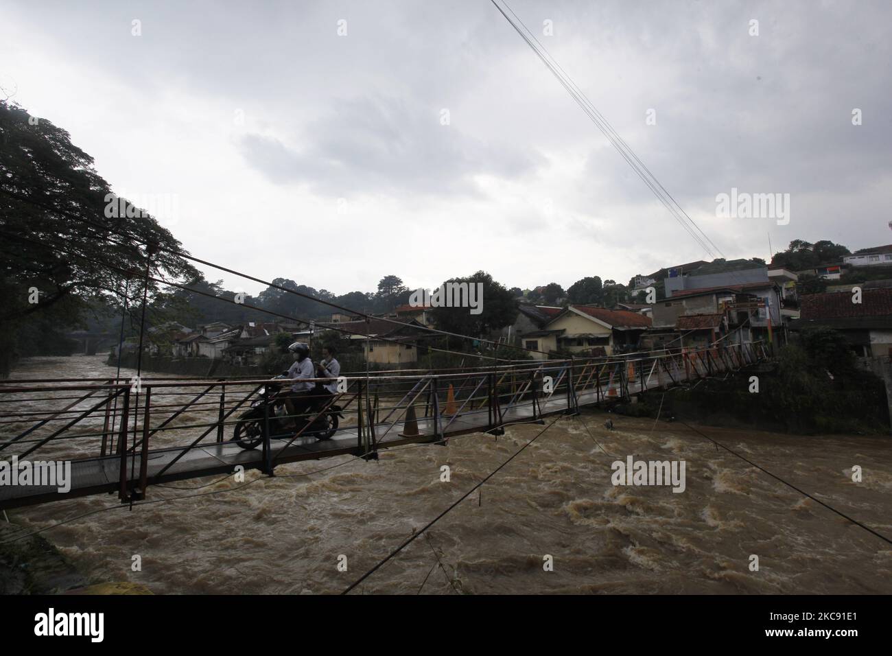 Ciliwung river water level hi-res stock photography and images - Alamy