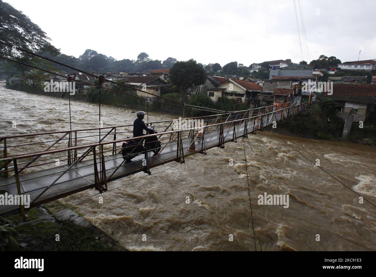 Ciliwung river water level hi-res stock photography and images - Alamy