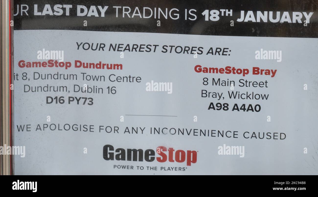 Gamestop shop hi-res stock photography and images - Alamy