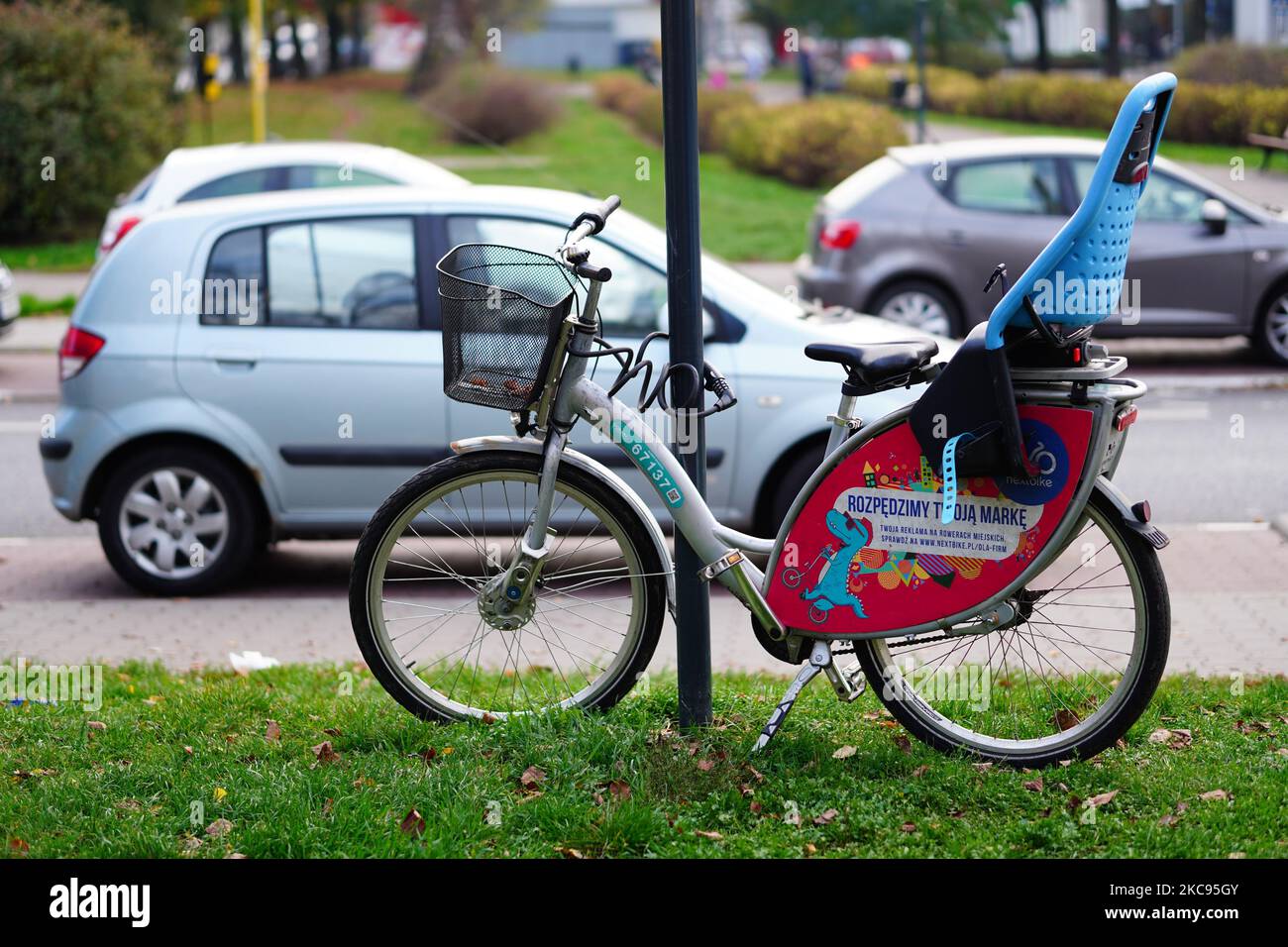 Child seat on a bicycle hires stock photography and images Alamy