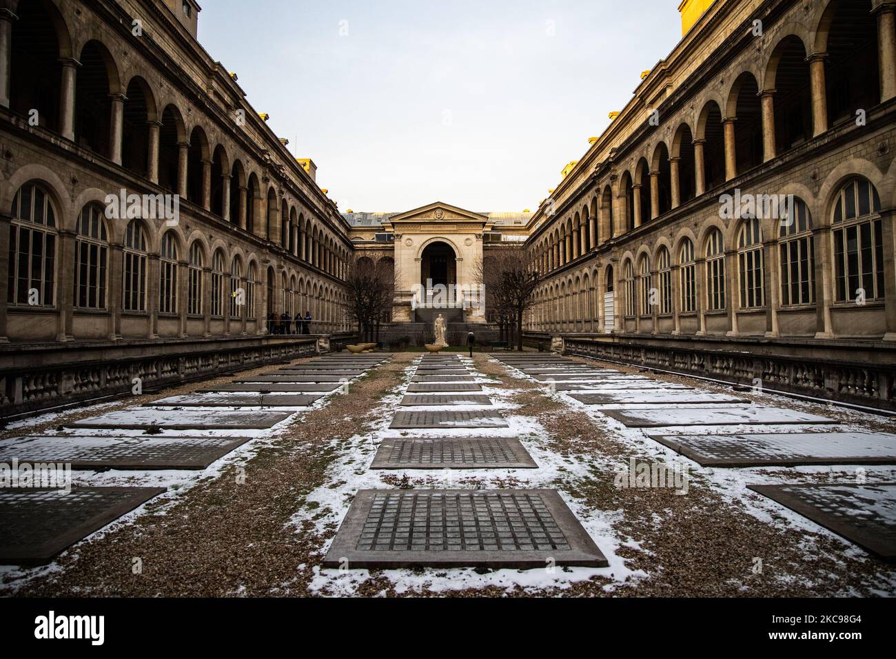 Hospital of hotel dieu in paris hires stock photography and images Alamy