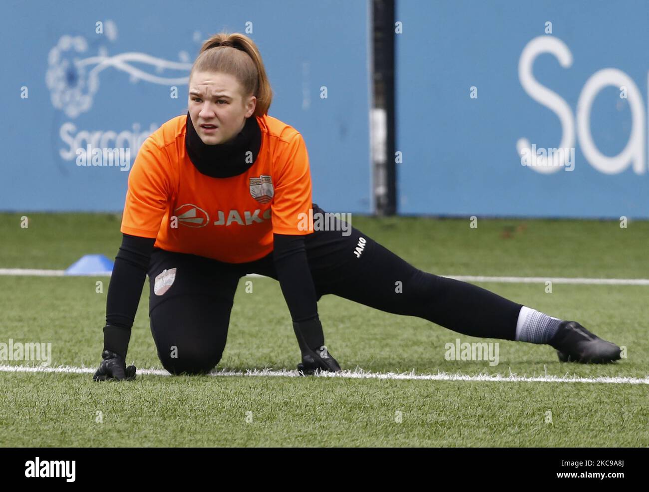 Faye Hazleton of London Bees during the pre-match warm-up during FA Women's Championship between Crystal Palace Women and London Bees Women at Hayes Lane Stadium , Bromley, UK on 14th January 2021 (Photo by Action Foto Sport/NurPhoto) Stock Photo