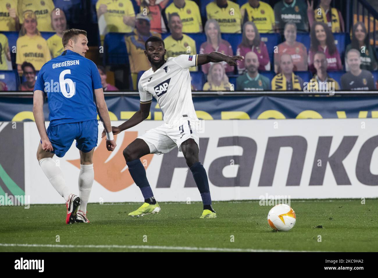 Molde l hi-res stock photography and images - Alamy