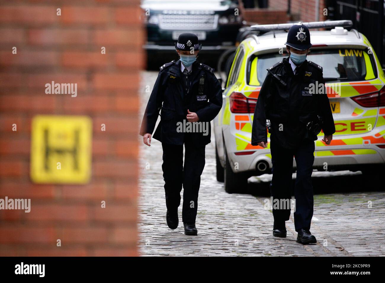 Police officers guard the King Edward VII Hospital, where Britain's 99-year-old Prince Philip, the Duke of Edinburgh, continues to receive medical care in London, England, on February 21, 2021. Prince Philip, husband of Queen Elizabeth II, was admitted to the hospital on Tuesday after reporting feeling unwell. (Photo by David Cliff/NurPhoto) Stock Photo
