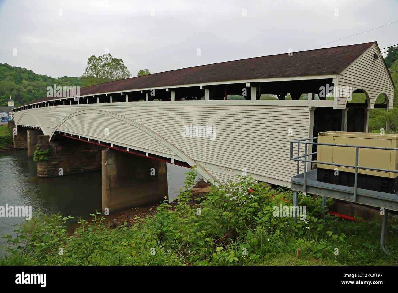 Side view at Philippi covered bridge West Virginia Stock Photo Alamy