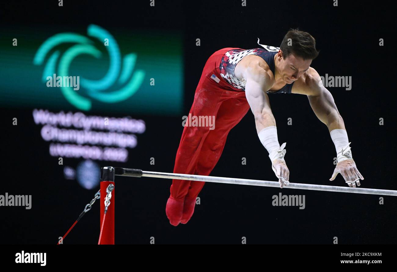 Liverpool, UK. 04th Nov, 2022. Gymnastics: World Championship, all-around, men, at M&S Bank Arena. Brody Malone from the USA gymnasts on high bar. Credit: Marijan Murat/dpa/Alamy Live News Stock Photo