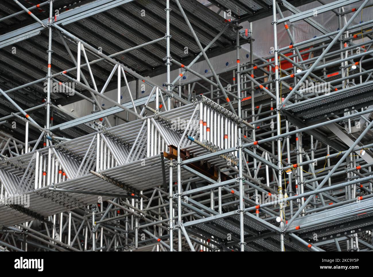 Custom made scaffolding hires stock photography and images Alamy