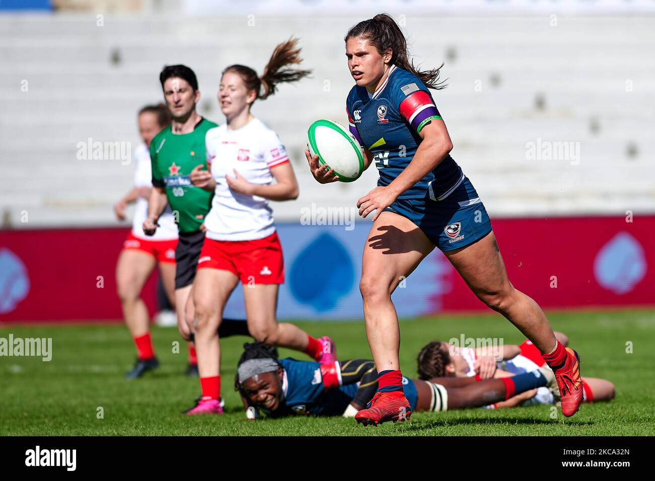 Players In action during the Madrid Rugby 7s match between Poland and ...
