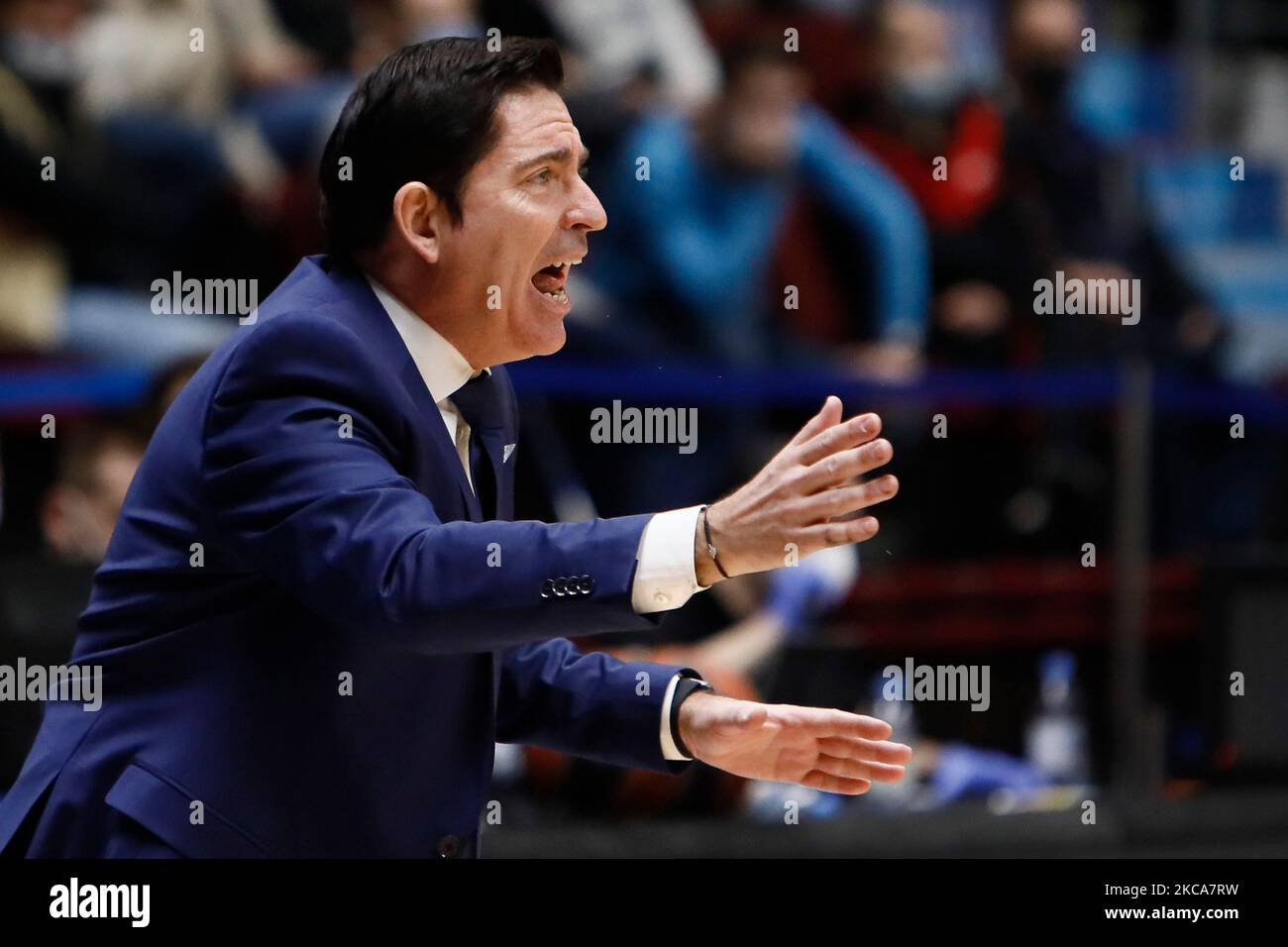 Zenit st petersburg head coach xavi pascual gestures hi-res stock  photography and images - Alamy