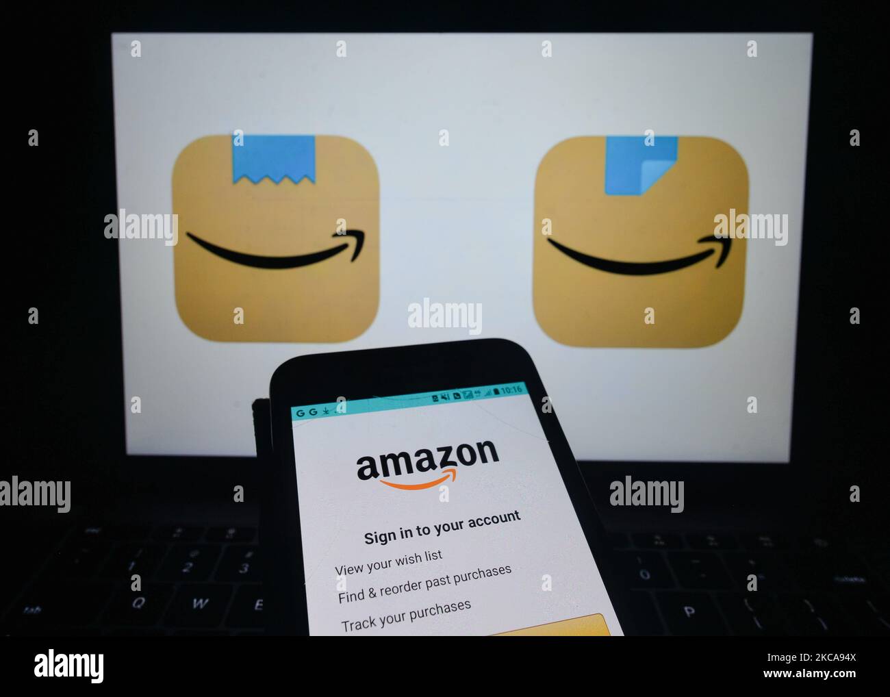 Amazon app change hi-res stock photography and images - Alamy