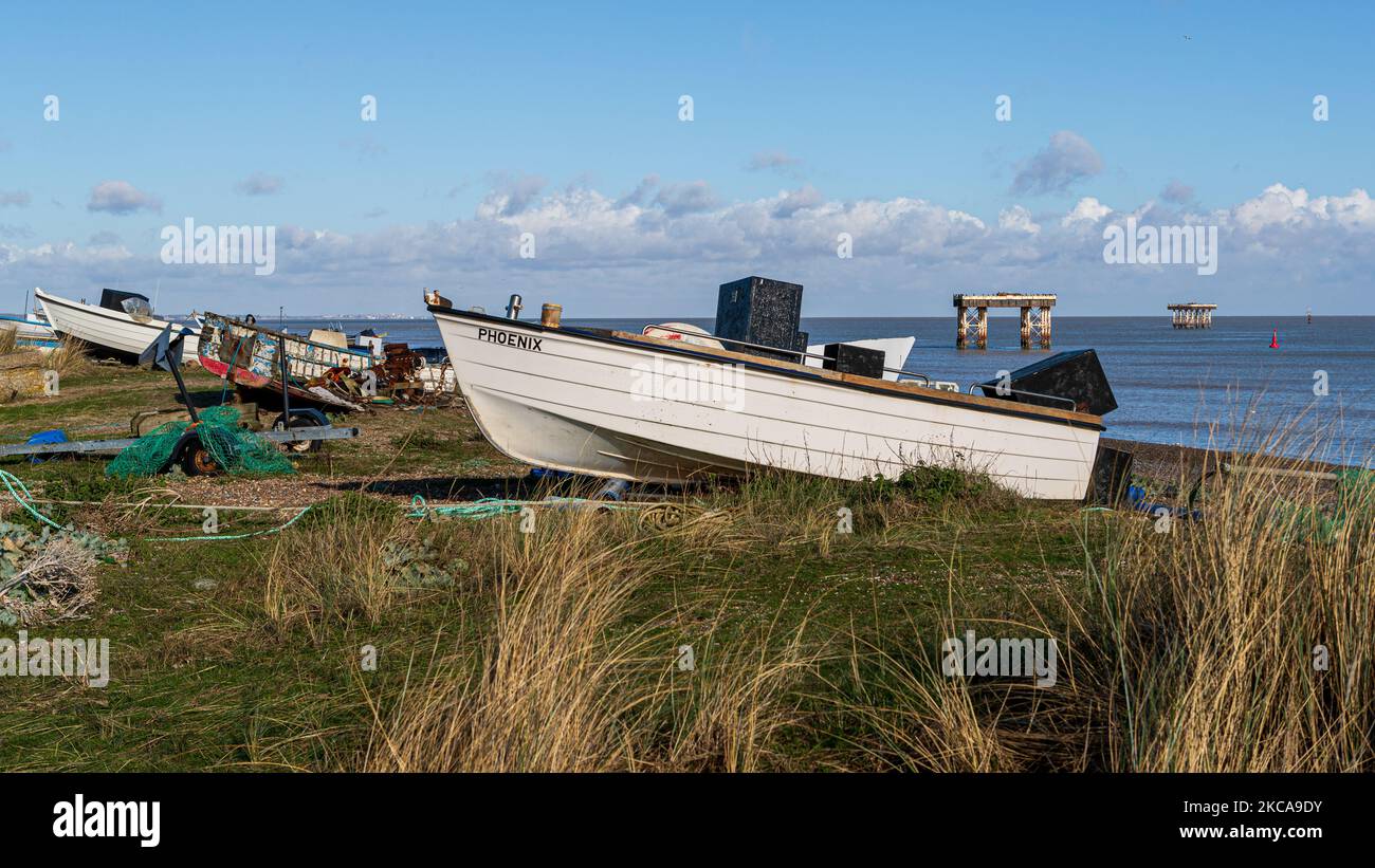fishing boats on sizewell beach suffolk Stock Photo