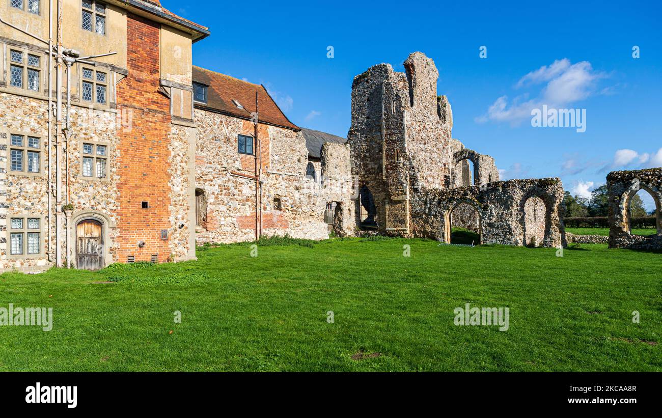 Leiston Abbey outside the town of Leiston, Suffolk, England, was a religious house of Canons Regular following the Premonstratensian rule Stock Photo