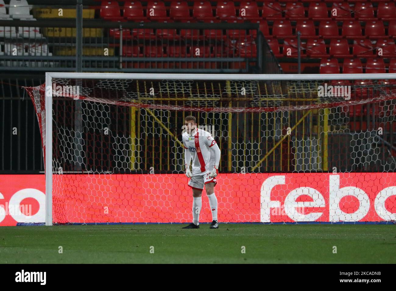 Michele Di Gregorio of AC Monza cin action during the Serie B match between AC Monza and Pordenone Calcio at Stadio Brianteo on March 06, 2021 in Monza, Italy. (Photo by Mairo Cinquetti/NurPhoto) Stock Photo