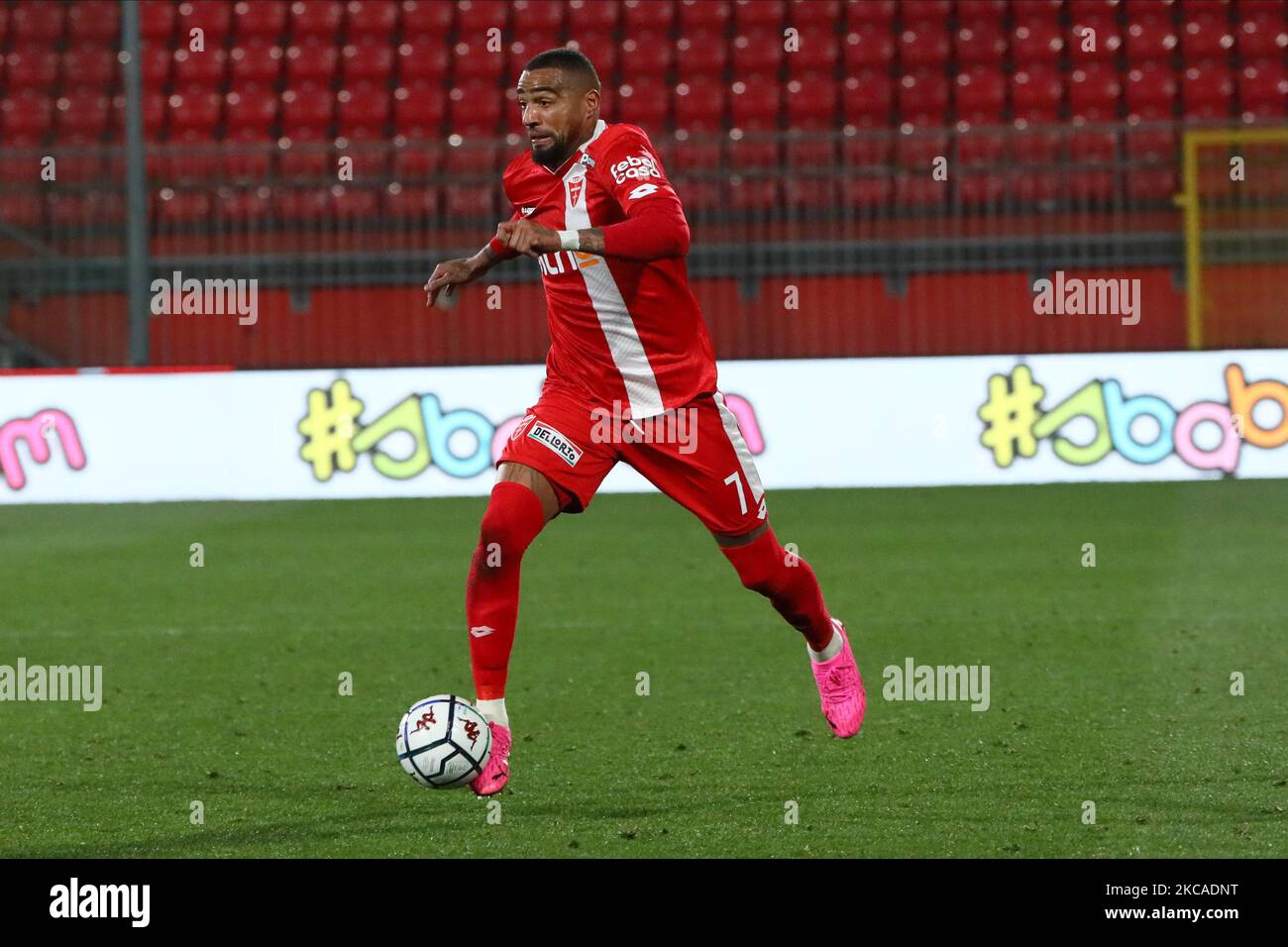 Kevin-Prince Boateng of AC Monza in action during the Serie B match between AC Monza and Pordenone Calcio at Stadio Brianteo on March 06, 2021 in Monza, Italy. (Photo by Mairo Cinquetti/NurPhoto) Stock Photo