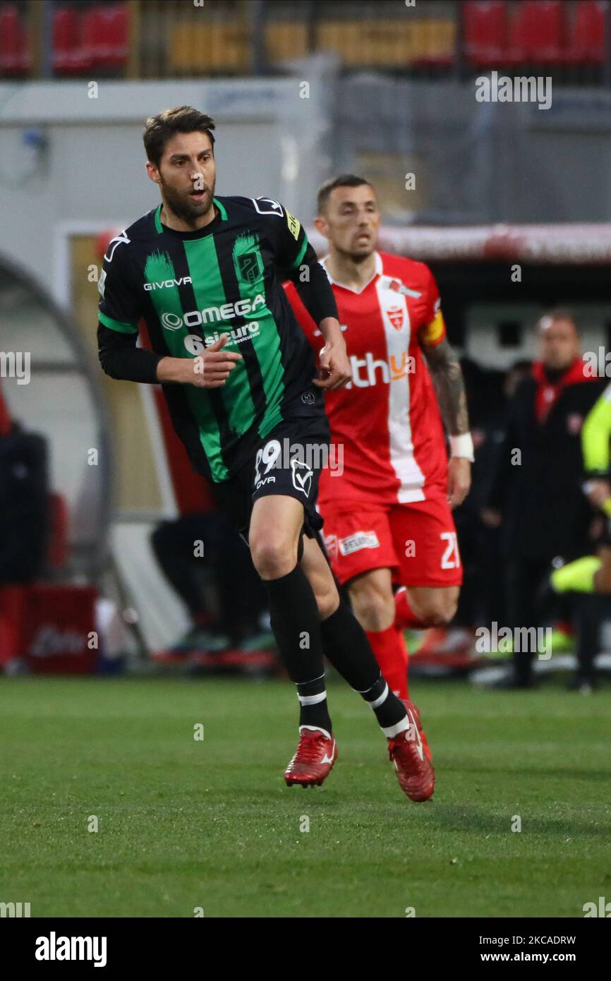 Federico Secli of Pordenone Calcio in action during the Serie B match between AC Monza and Pordenone Calcio at Stadio Brianteo on March 06, 2021 in Monza, Italy. (Photo by Mairo Cinquetti/NurPhoto) Stock Photo