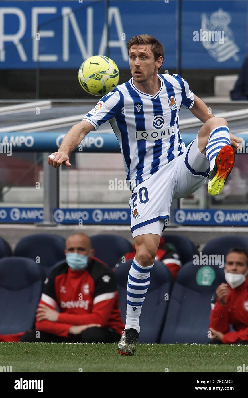 Nacho Monreal of Real Sociedad controls the ball during the La Liga Santander match between Real Sociedad and Deportivo Alaves at Estadio Anoeta on February 21, 2021 in San Sebastian, Spain. Sporting stadiums around Spain remain under strict restrictions due to the Coronavirus Pandemic as Government social distancing laws prohibit fans inside venues resulting in games being played behind closed doors. (Photo by Jose Breton/Pics Action/NurPhoto) Stock Photo