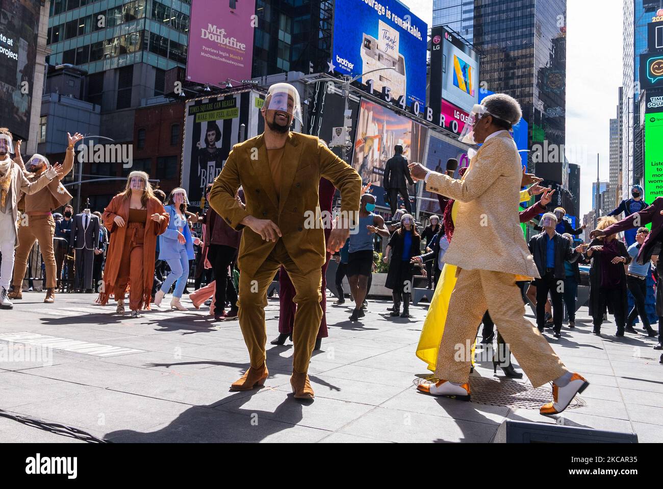 Popup Performance Michael b jordan factor hi-res stock photography and images - Alamy