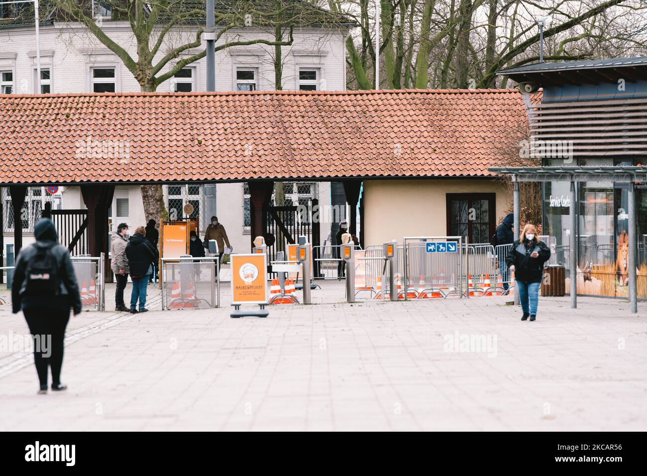 people visit Zoom Erlebniswelt zoo in Gelsenkirchen, Germany on March 12, 2021 as zoos in German allow reopen under strict hygiene rule. (Photo by Ying Tang/NurPhoto) Stock Photo