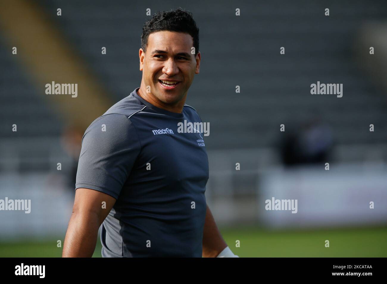 George Vuna Cooper vuna of newcastle falcons hi-res stock photography and images ...