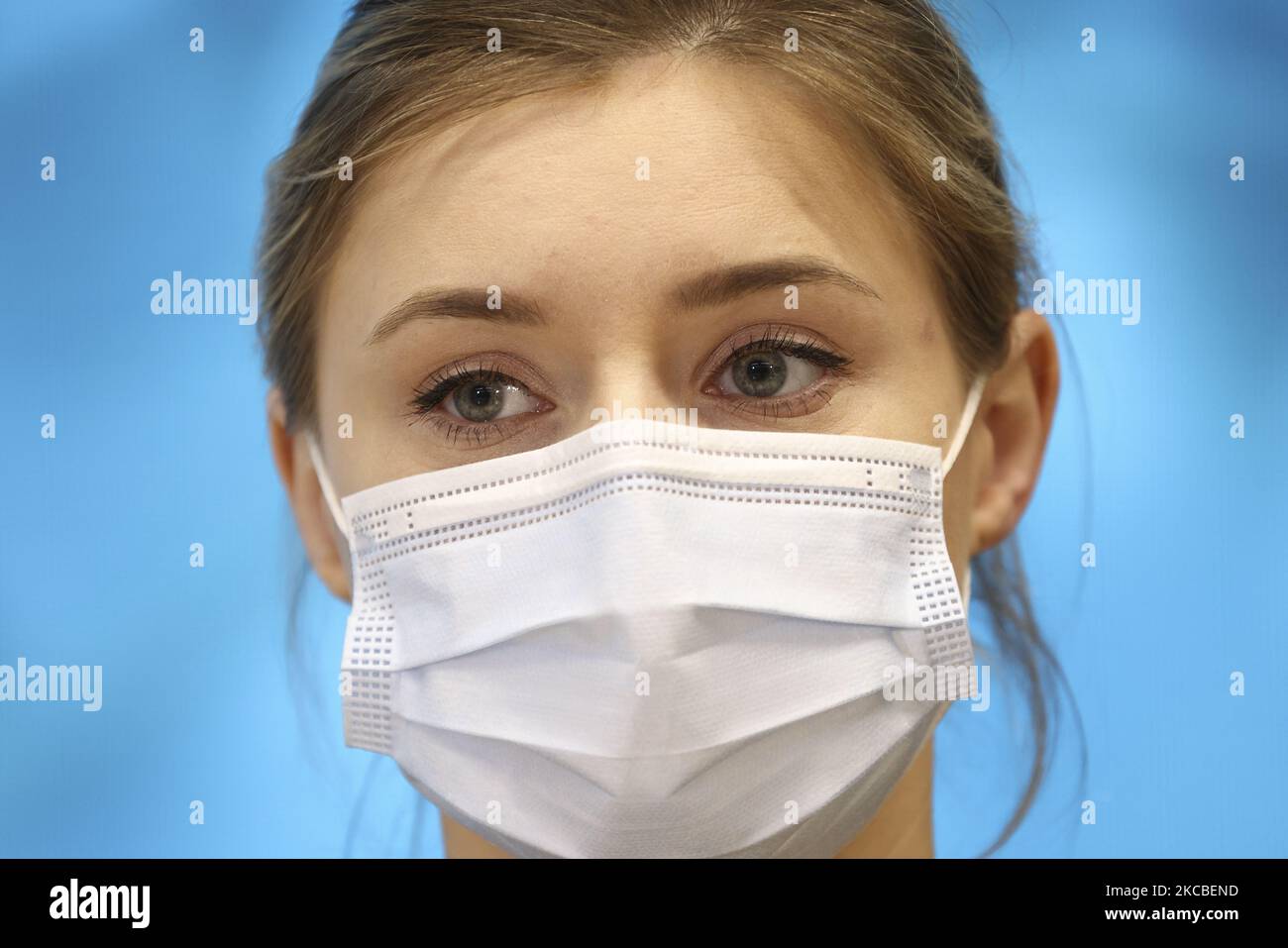 Female army doctor hires stock photography and images Alamy