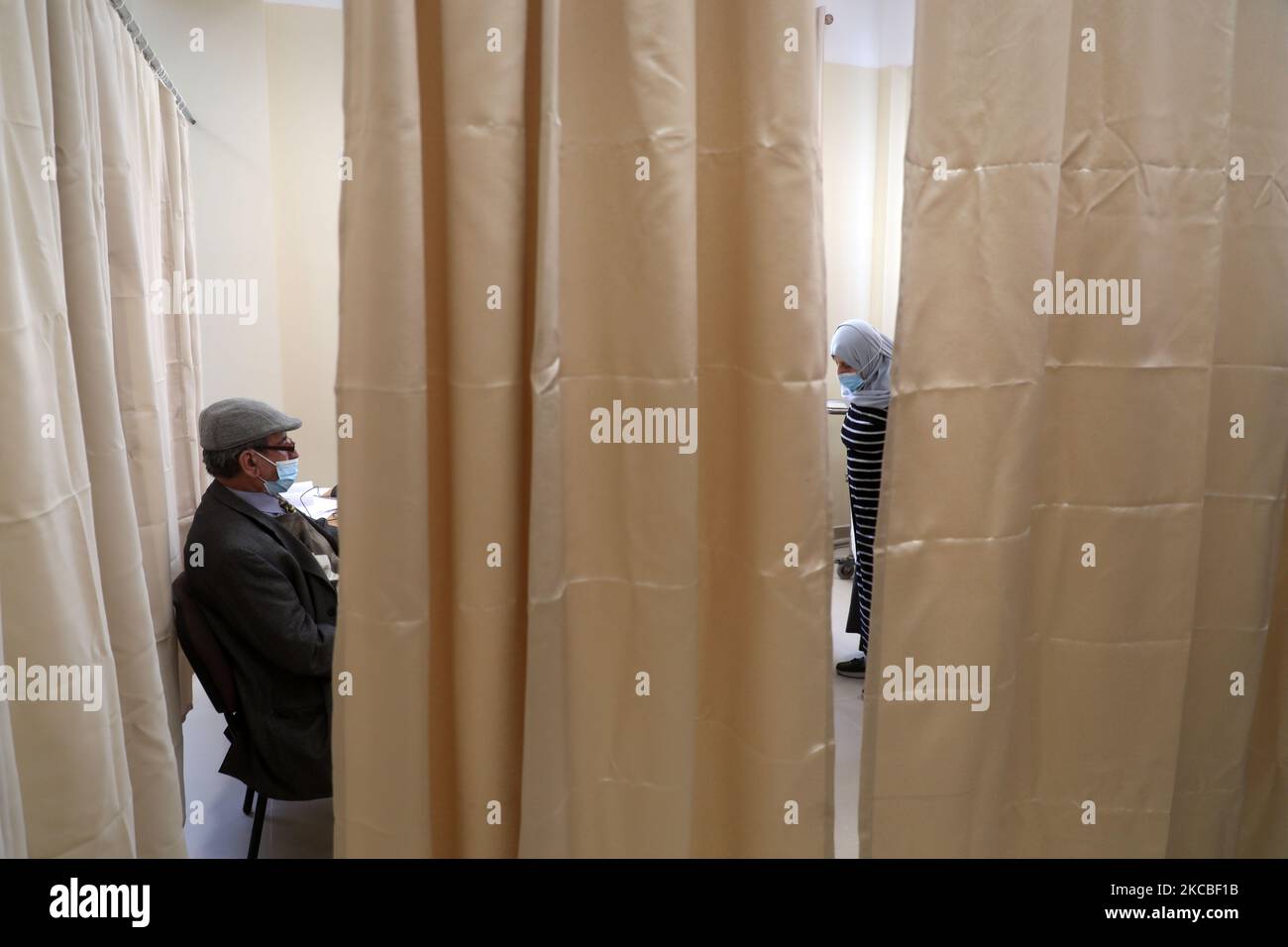 Unrwa s sheikh redwan clinic hires stock photography and images Alamy
