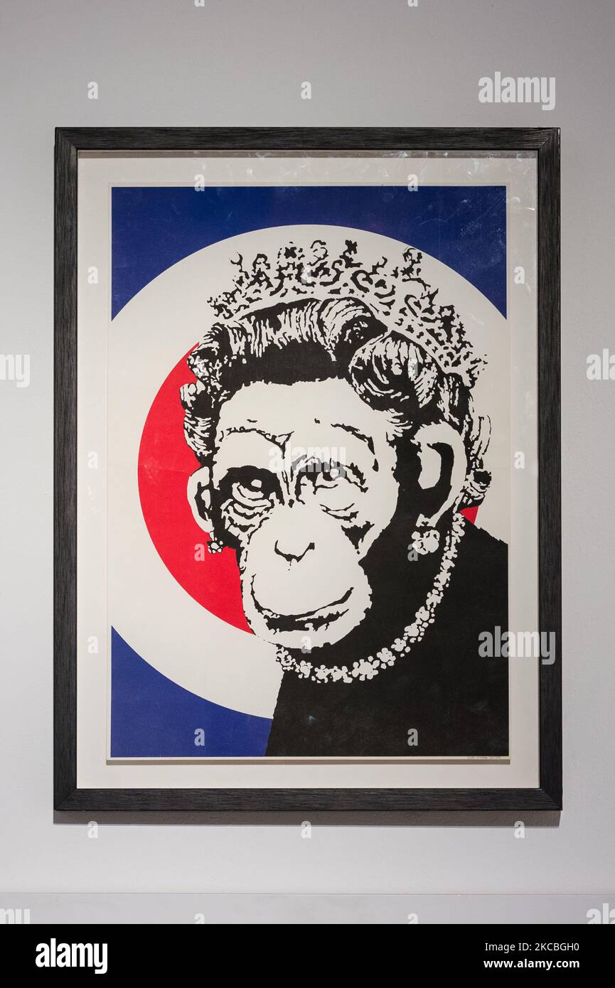 LONDON, UNITED KINGDOM - MARCH 26, 2021: A screenprint by Banksy (b. 1974) Monkey Queen, 2003, estimate: £20,000-30,000 is displayed during preparations for 'Banksy: I can’t believe you morons actually buy this sh*t' online sale at Christie's auction house, on March 26, 2021 in London, England. (Photo by WIktor Szymanowicz/NurPhoto) Stock Photo