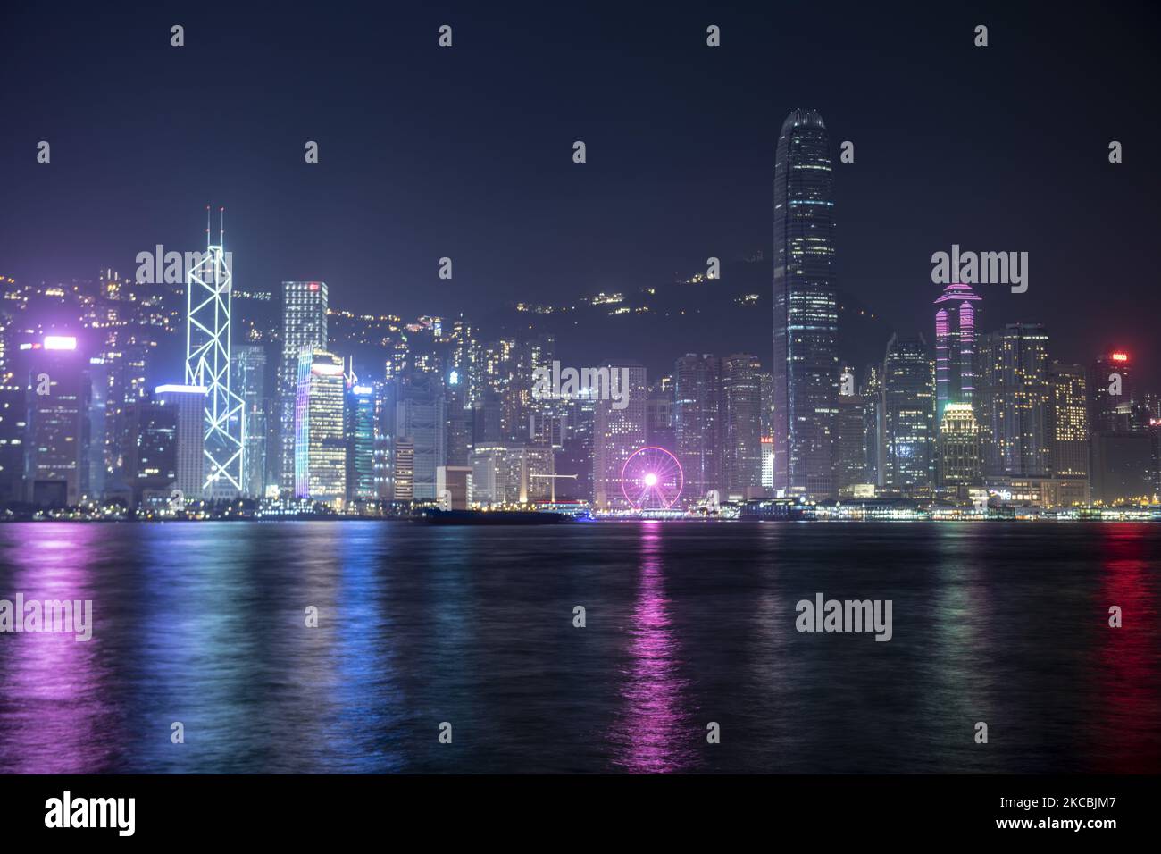 A General view showing the Hong Kong Skyline with lights off in Hong Kong, Saturday, 27 March, 2021. Today some buildings in Hong Kong will close their lights for an hour for the Earth Hour environmental campaign. (Photo by Vernon Yuen/NurPhoto) Stock Photo