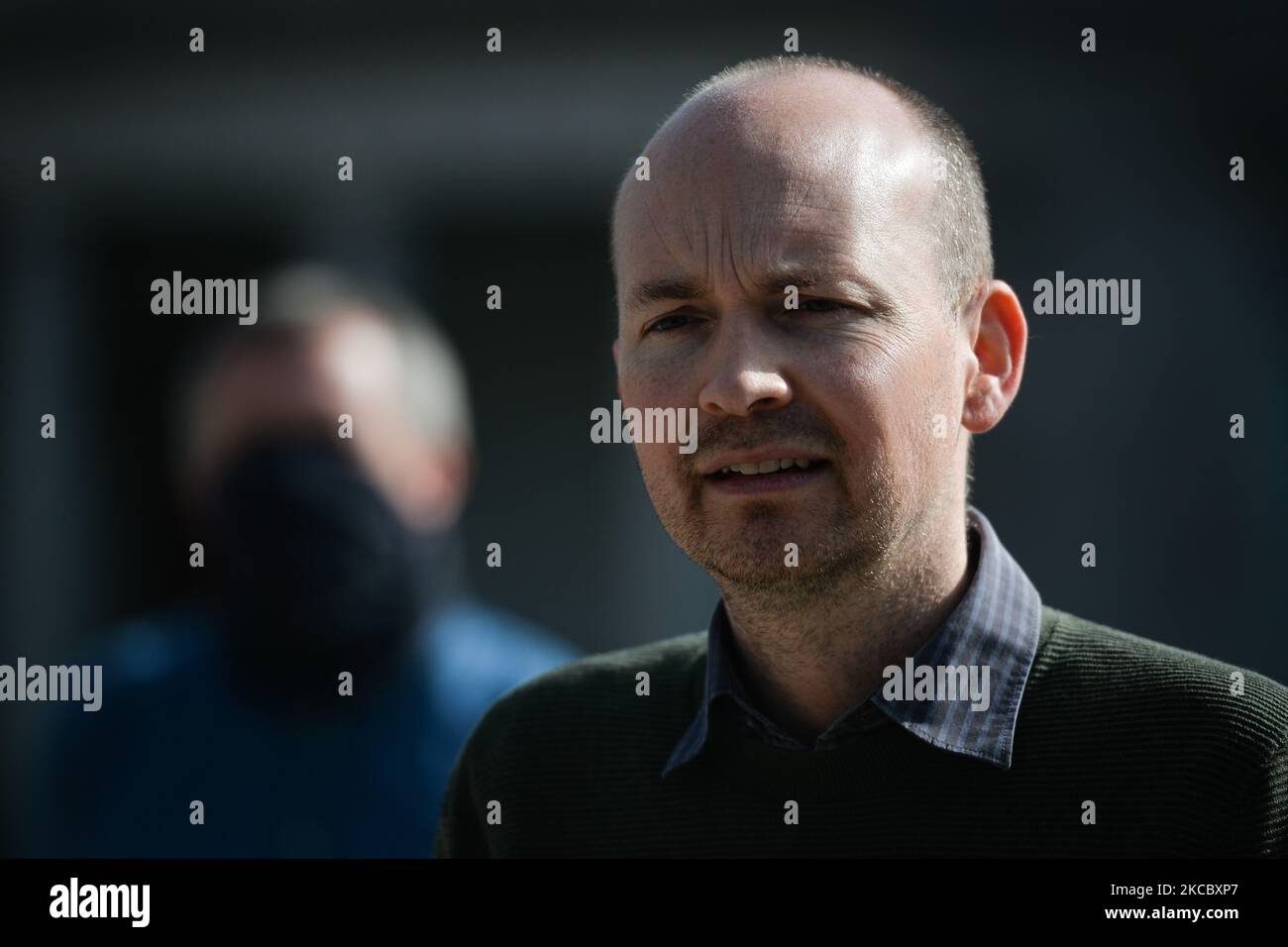 Paul Murphy, an Irish Solidarity–People Before Profit politician speaking to the media outside Leinster House in Dublin On Tuesday, 30 March, 2021, in Dublin, Ireland. (Photo by Artur Widak/NurPhoto) Stock Photo