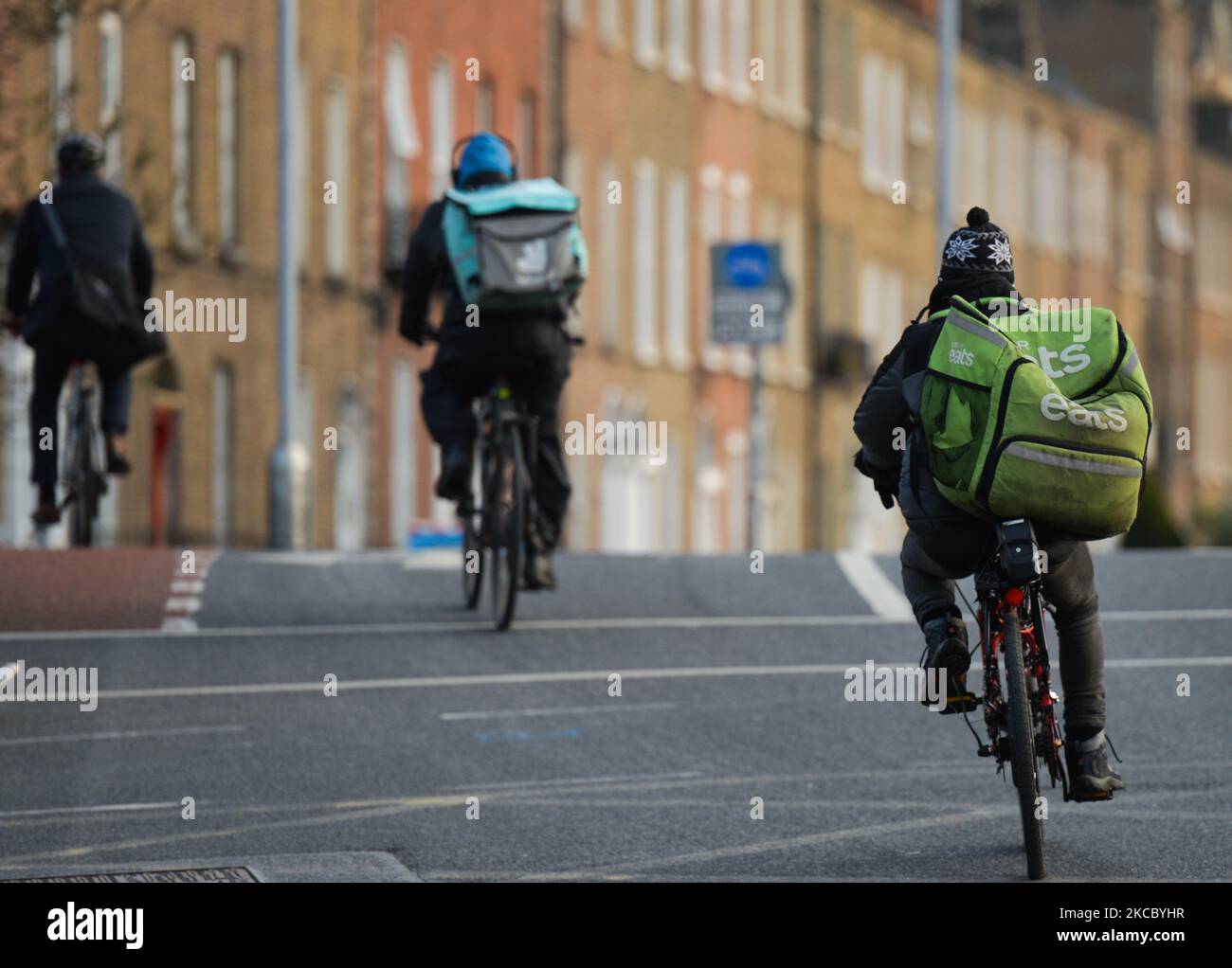 Uber Eats Curriers Hi res Stock Photography And Images Alamy uber-eats-curriers-hi-res-stock-photography-and-images-alamy