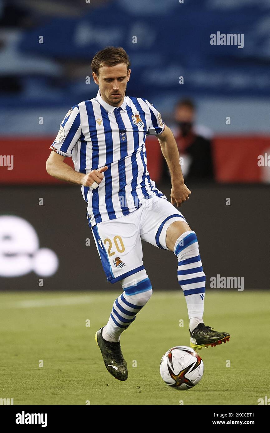 Nacho Monreal of Real Sociedad runs with the ball during the Copa Del Rey Final match between Real Sociedad and Athletic Club at Estadio de La Cartuja on April 3, 2021 in Seville, Spain. Sporting stadiums around Spain remain under strict restrictions due to the Coronavirus Pandemic as Government social distancing laws prohibit fans inside venues resulting in games being played behind closed doors. (Photo by Jose Breton/Pics Action/NurPhoto) Stock Photo