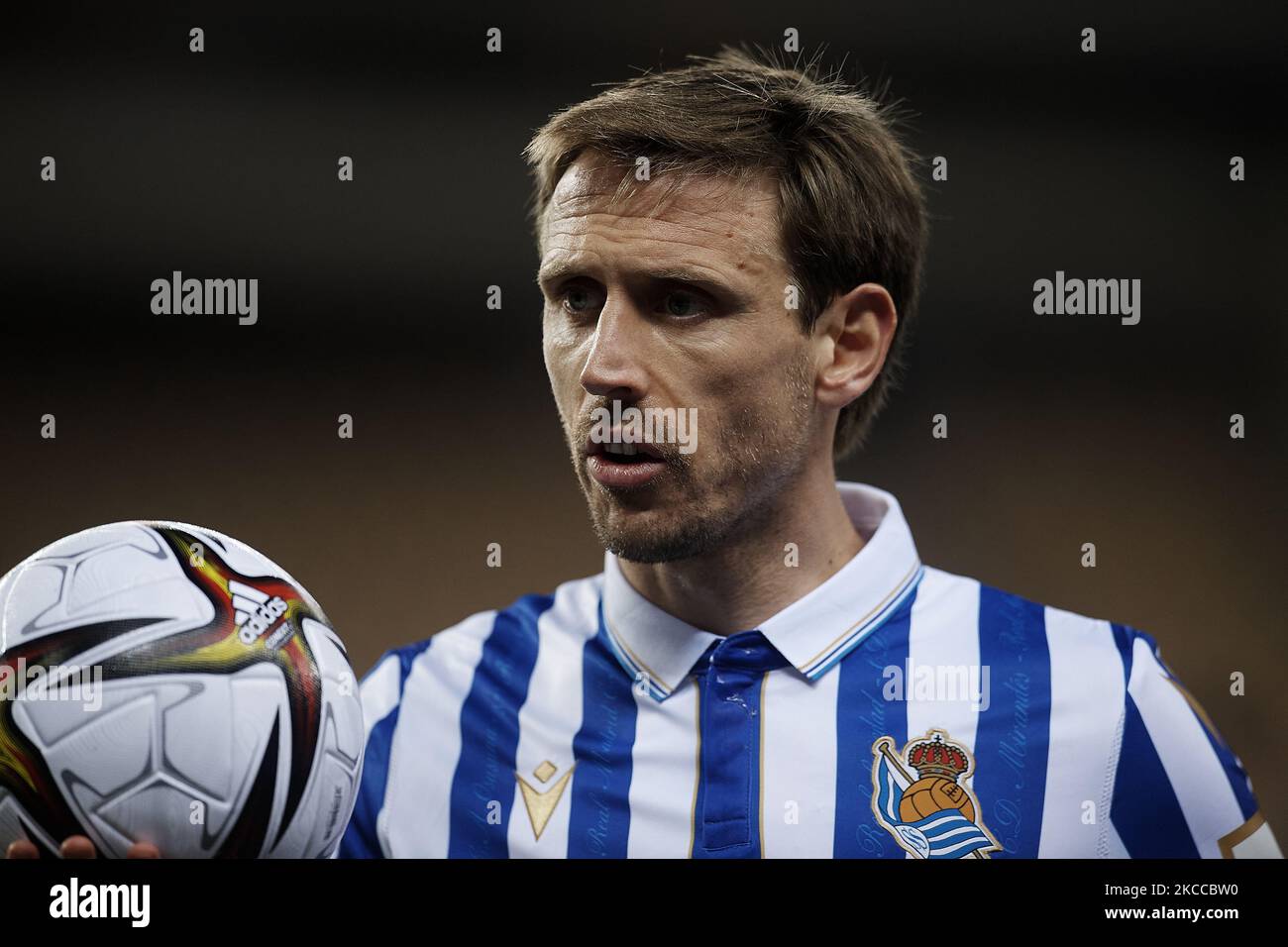 Nacho Monreal of Real Sociedad during the Copa Del Rey Final match between Real Sociedad and Athletic Club at Estadio de La Cartuja on April 3, 2021 in Seville, Spain. Sporting stadiums around Spain remain under strict restrictions due to the Coronavirus Pandemic as Government social distancing laws prohibit fans inside venues resulting in games being played behind closed doors. (Photo by Jose Breton/Pics Action/NurPhoto) Stock Photo