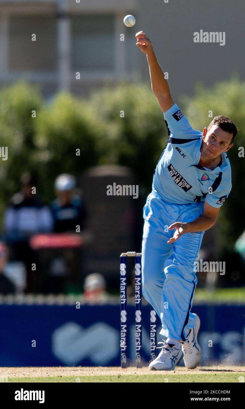 Josh Hazelwood of NSW balls during the 2021 Marsh One Day Cup Final match between New South Wales and Western Australia at Bankstown Oval on April 11, 2021 in Sydney, Australia. (Photo by Izhar Khan/NurPhoto) Stock Photo