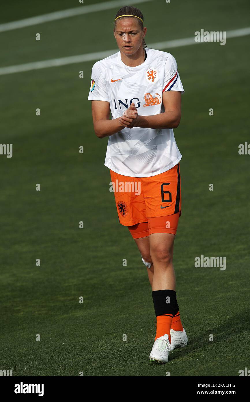 Anouk Dekker of Netherlands during the warm-up before the Women's International Friendly match between Spain and Netherlands on April 09, 2021 in Marbella, Spain. Sporting stadiums around Spain remain under strict restrictions due to the Coronavirus Pandemic as Government social distancing laws prohibit fans inside venues resulting in games being played behind closed doors. (Photo by Jose Breton/Pics Action/NurPhoto) Stock Photo